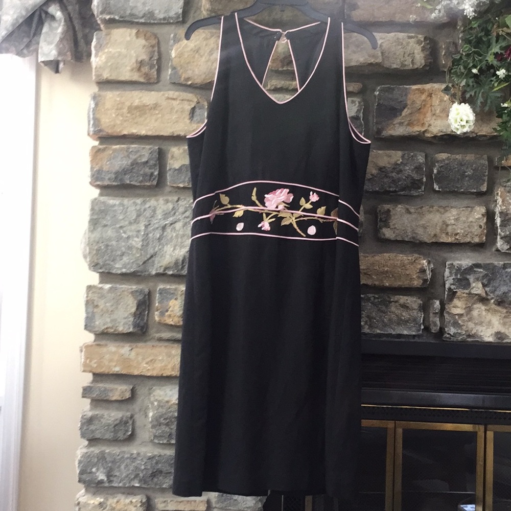 Jessica Howard black embroidered dress